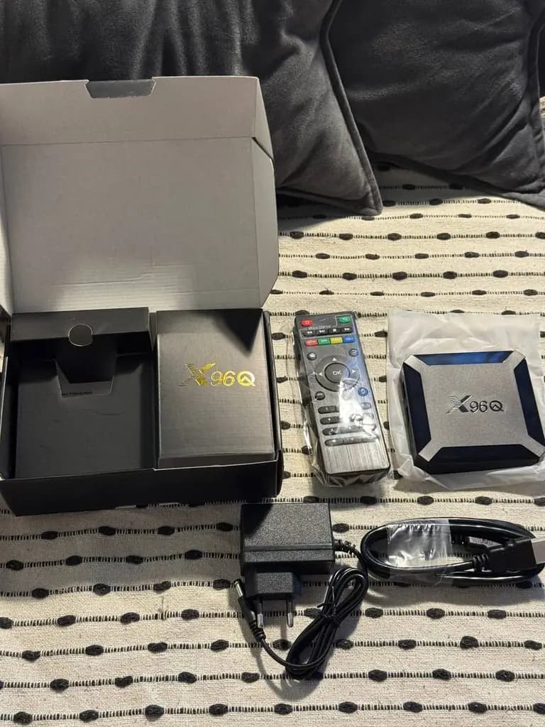 Продаю новую Android TV-приставку Allwinner X96Q