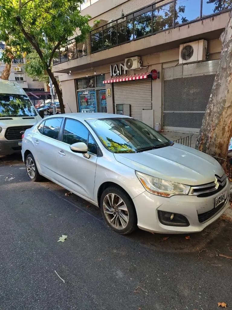 Продаю Citroën C4 Lounge 2016 года