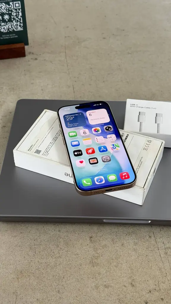 Продам iPhone 16 Pro 512Gb