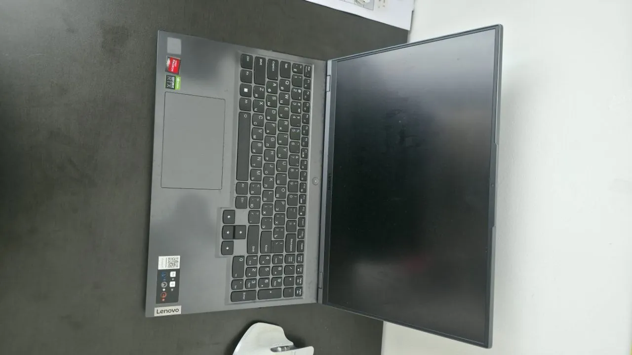 Продаю рабочий ноутбуков — Lenovo Legion 5 Pro (модель 16ACH6H).