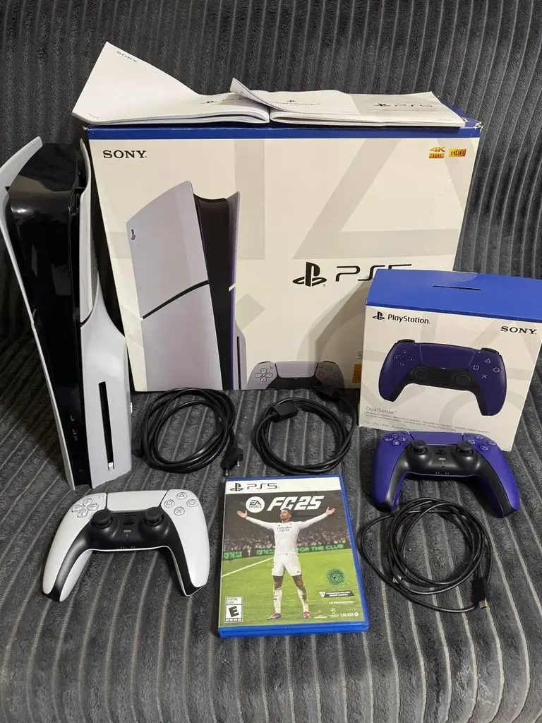 🎮 PlayStation 5 Slim Disc Edition – в идеальном состоянии! 🎮 Гарантия до 09.03.2027 года