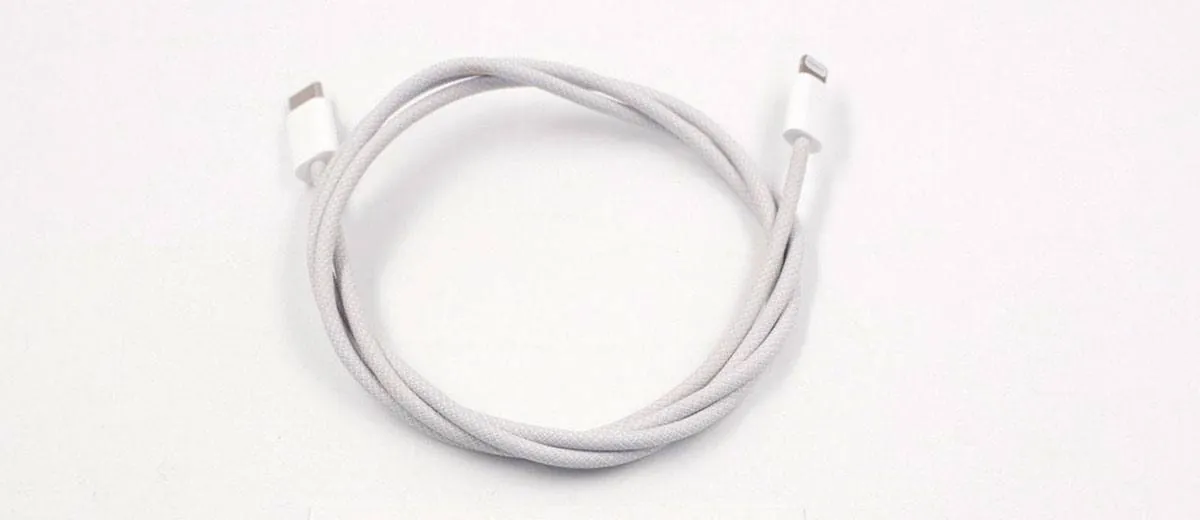 Apple iphone плетеный кабель оригинальный USB-c to Lightning 55лари
