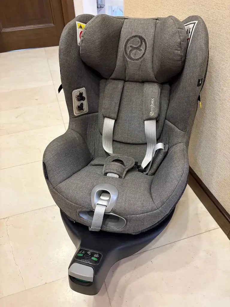 Автокресло Cybex baze Z