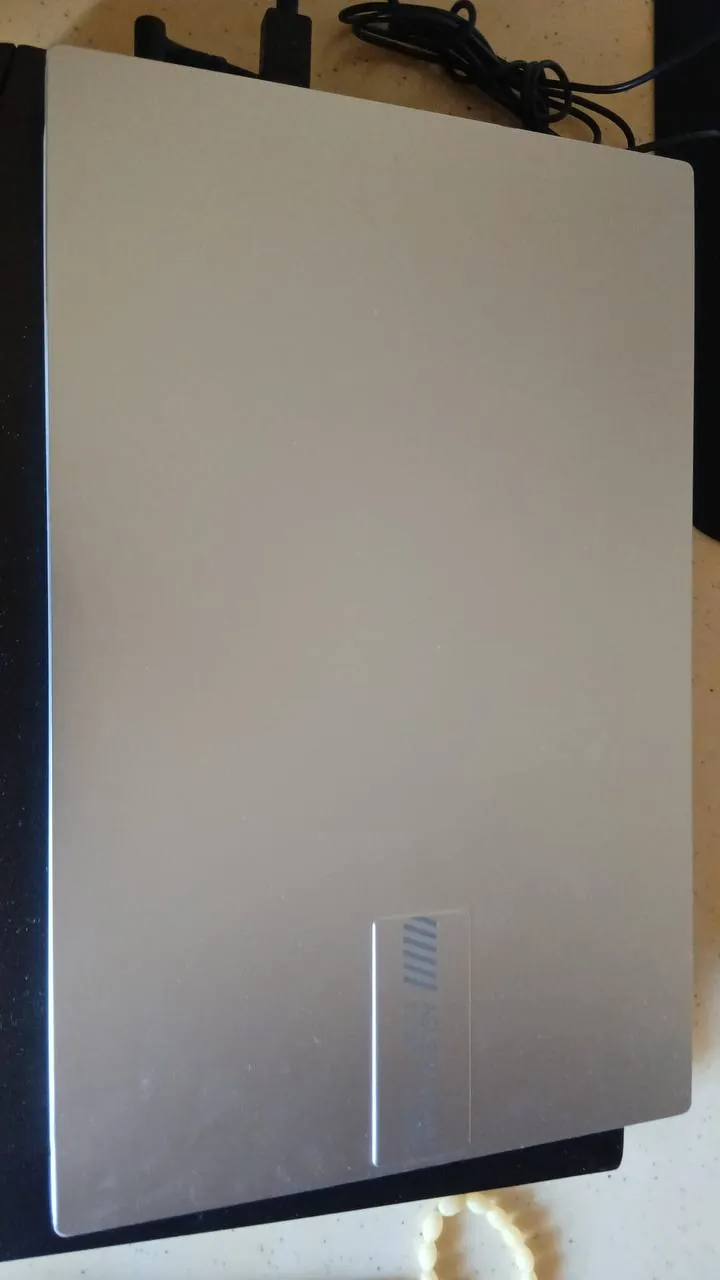 Продается ноутбук Asus VivoBook