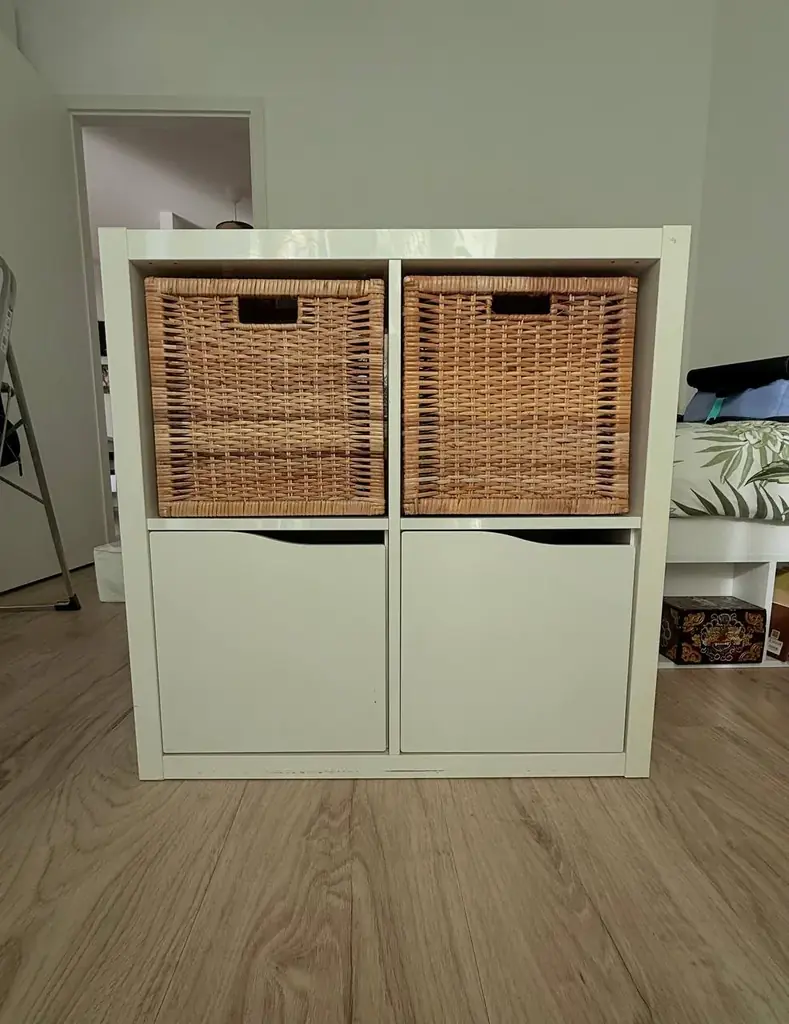 IKEA KALLAX с корзинами и дверцами 77×77 см