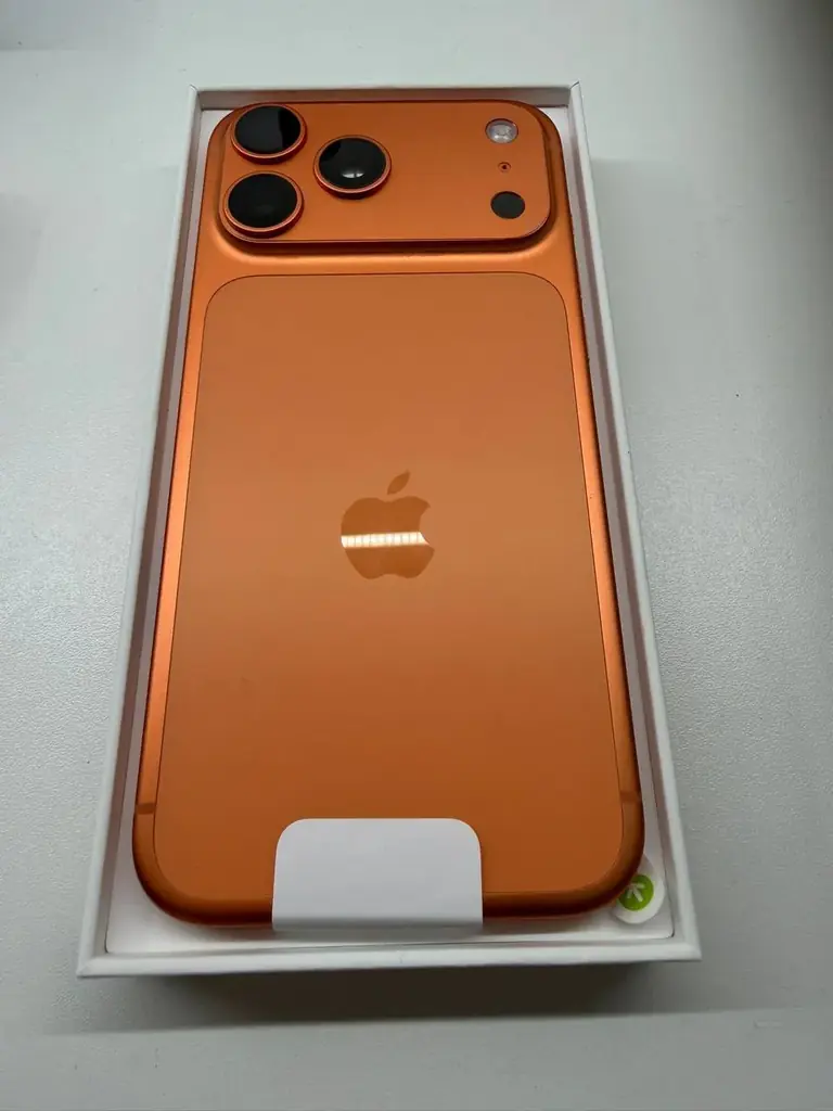 Продам IPhone 17 pro max 256 GB