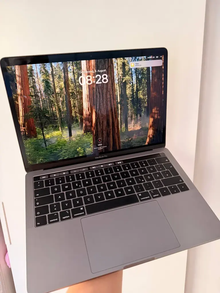 MacBook Pro 2019 Touch Bar