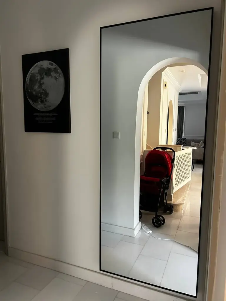 Зеркало Икеа 150 дирхам