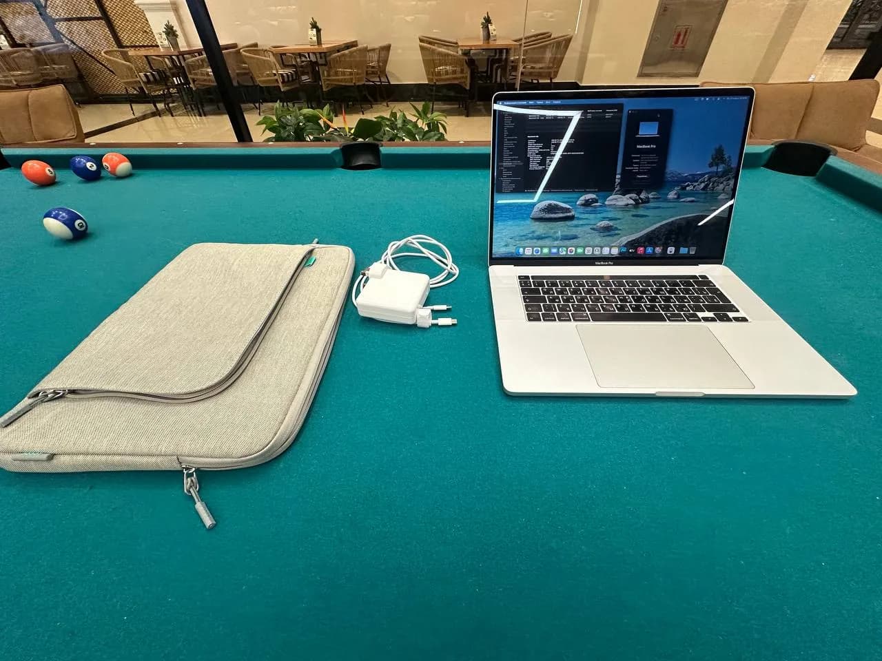 Продам MacBook Pro 2019