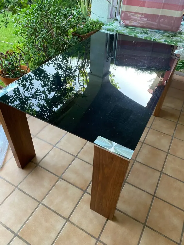 Стол 150*90 .цена 50€ .