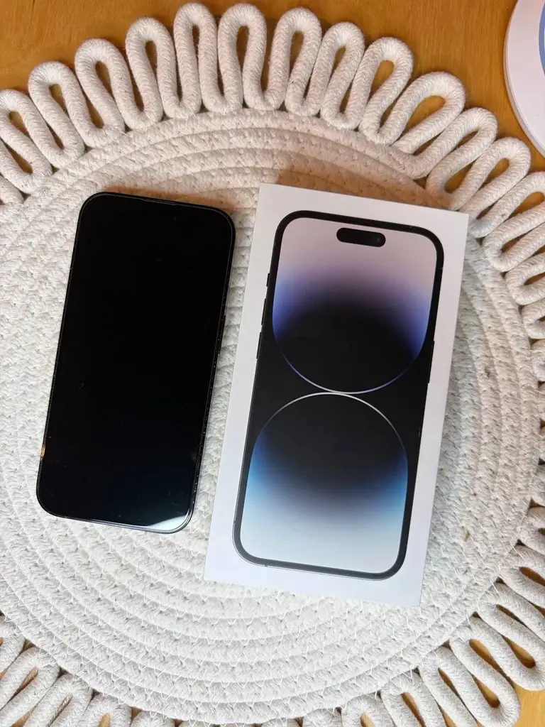 Продам IPhone 14pro