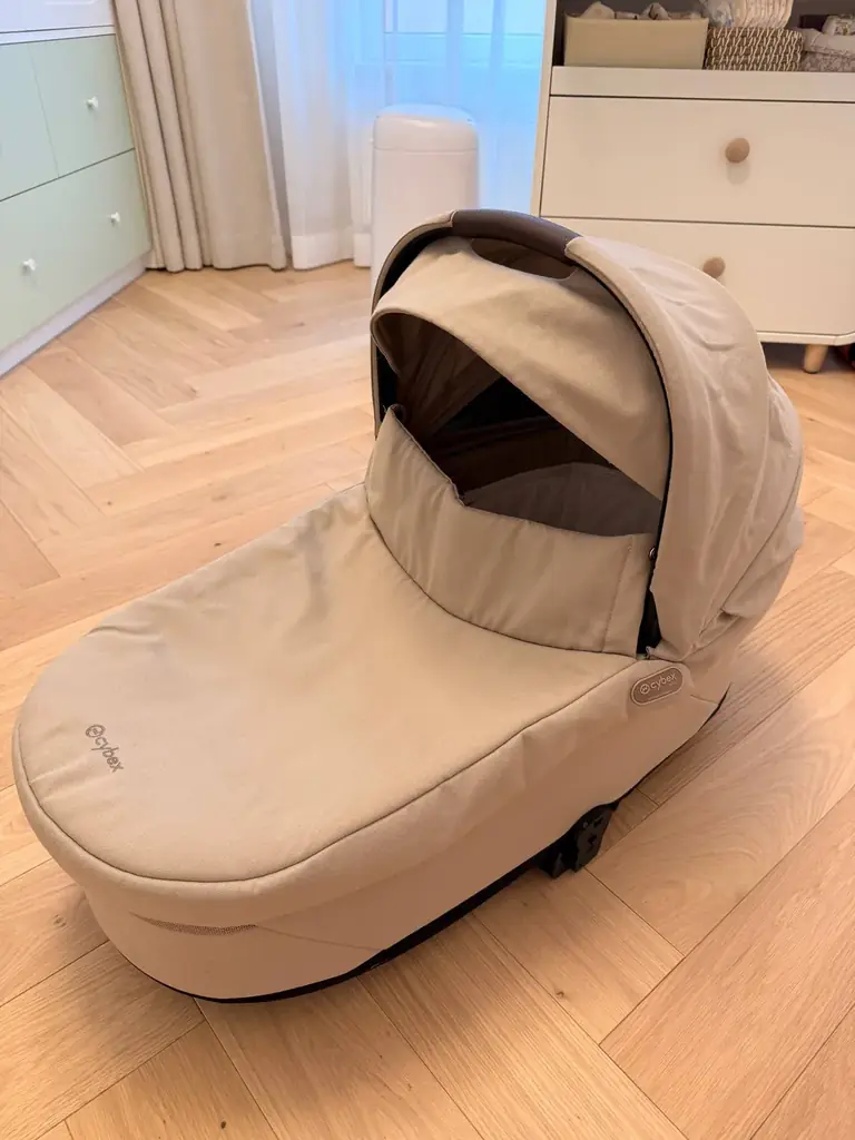 Продам люльку Cybex Balios S Lux Almond Beige.