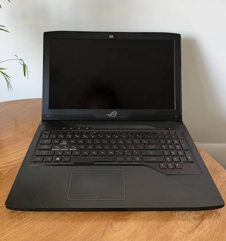 Продаю игровой ноутбук ASUS ROG Strix GL503VD.