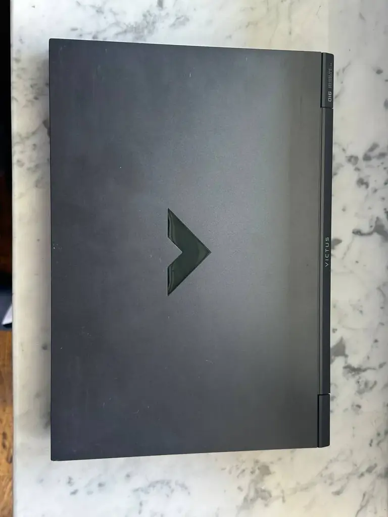 HP Victus 16