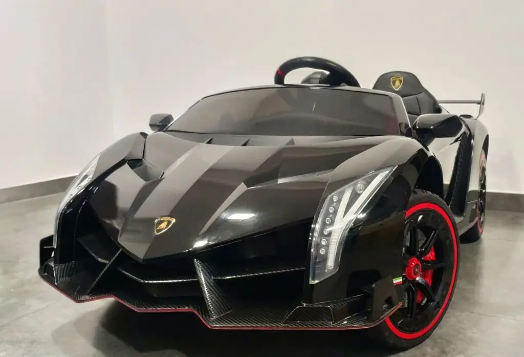 Продаётся детский электромобиль Lamborghini Veneno!