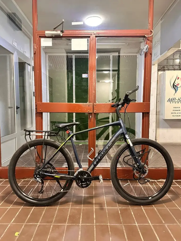 Giant ToughRoad SLR – €650