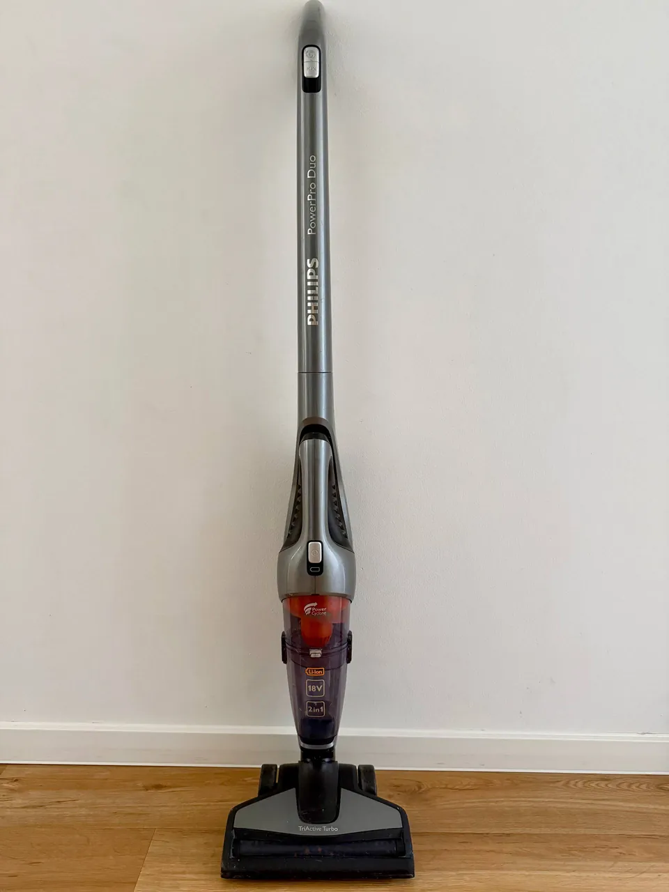 Продаю аккумуляторный пылесос Philips Power Pro Duo в отличном состоянии, циклонного типа. Отличное…