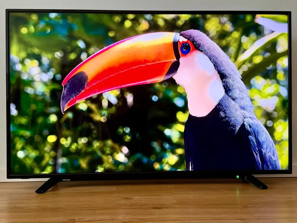58" 4K Smart TV Toshiba 58U2963DG — В идеальном состоянии!