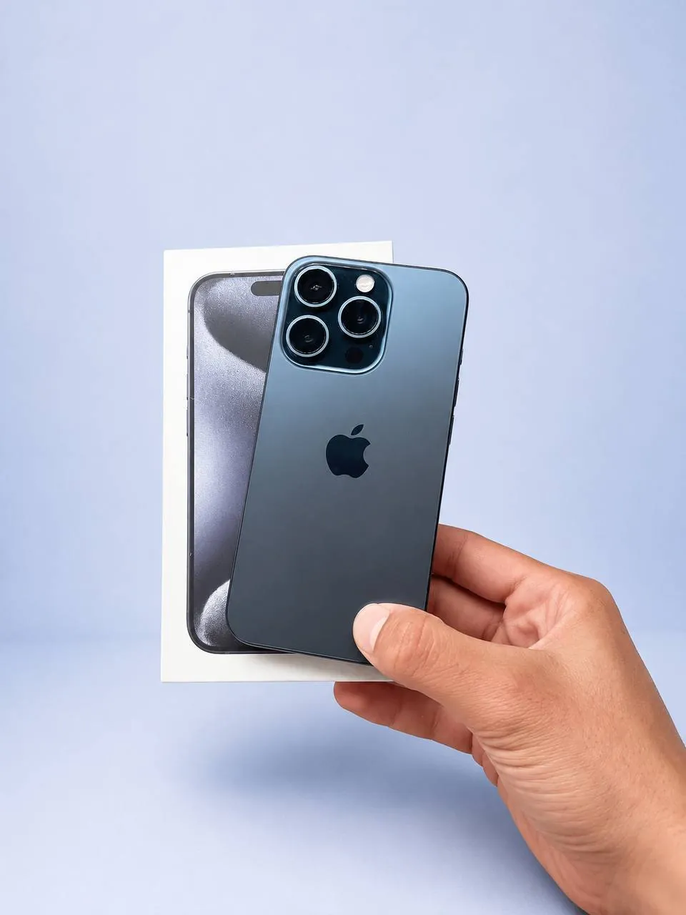 Продаю iPhone 15 Pro 128 ГБ.