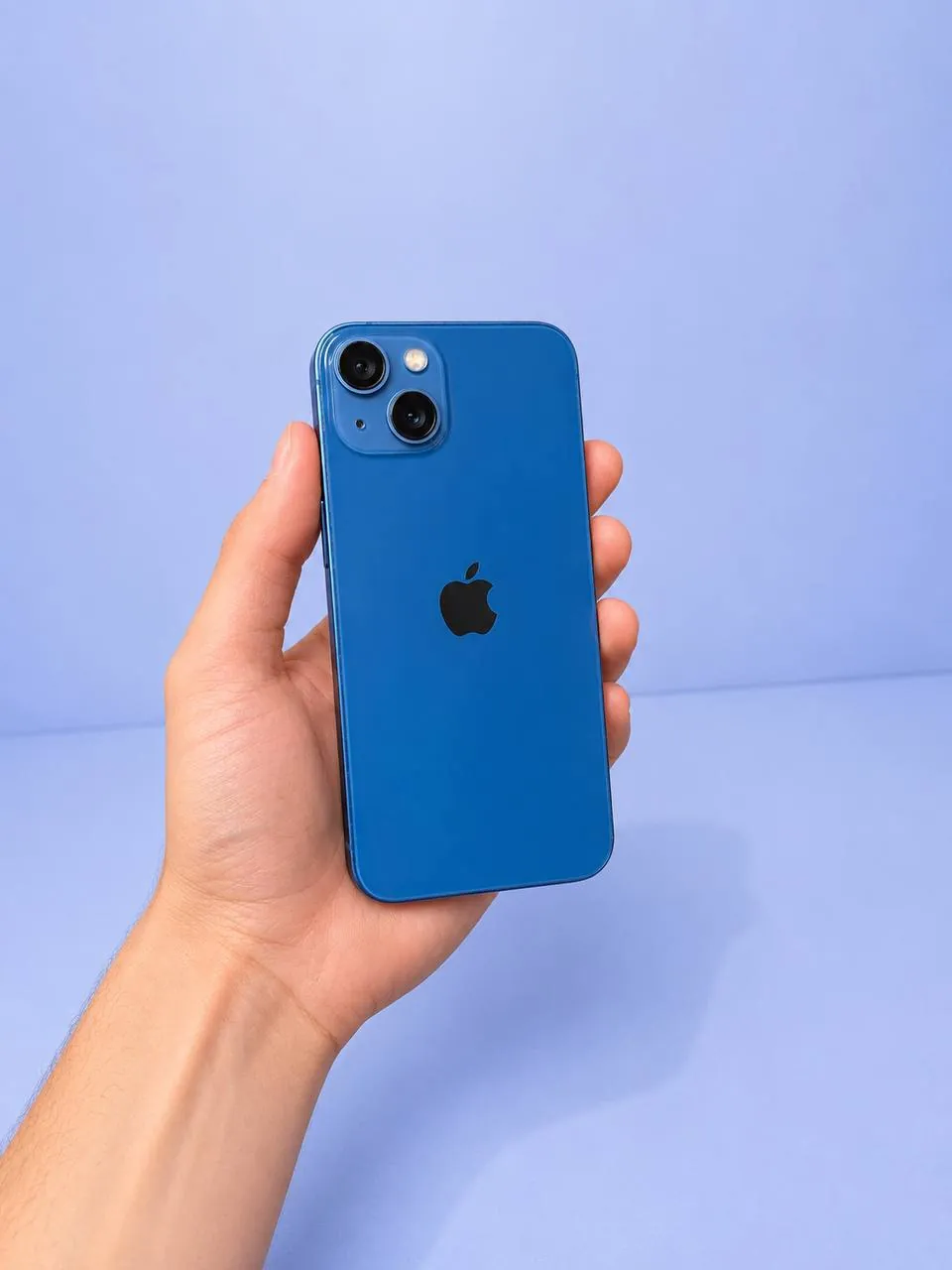 Продам iPhone 13 256 ГБ у стані 7/10.