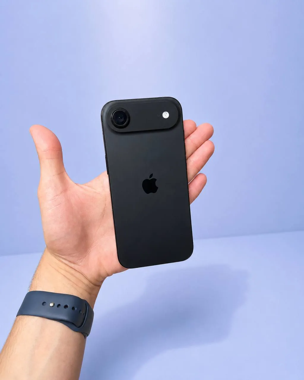 Продам iPhone 17 Air 256 ГБ у стані 10/10.