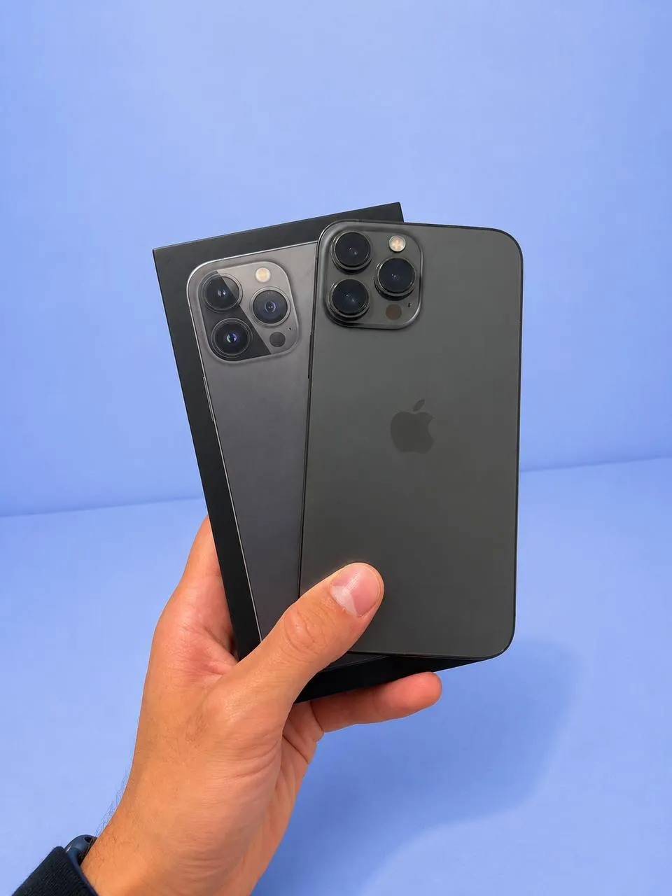 Продам iPhone 13 Pro Max 256 GB у стані 9/10.
