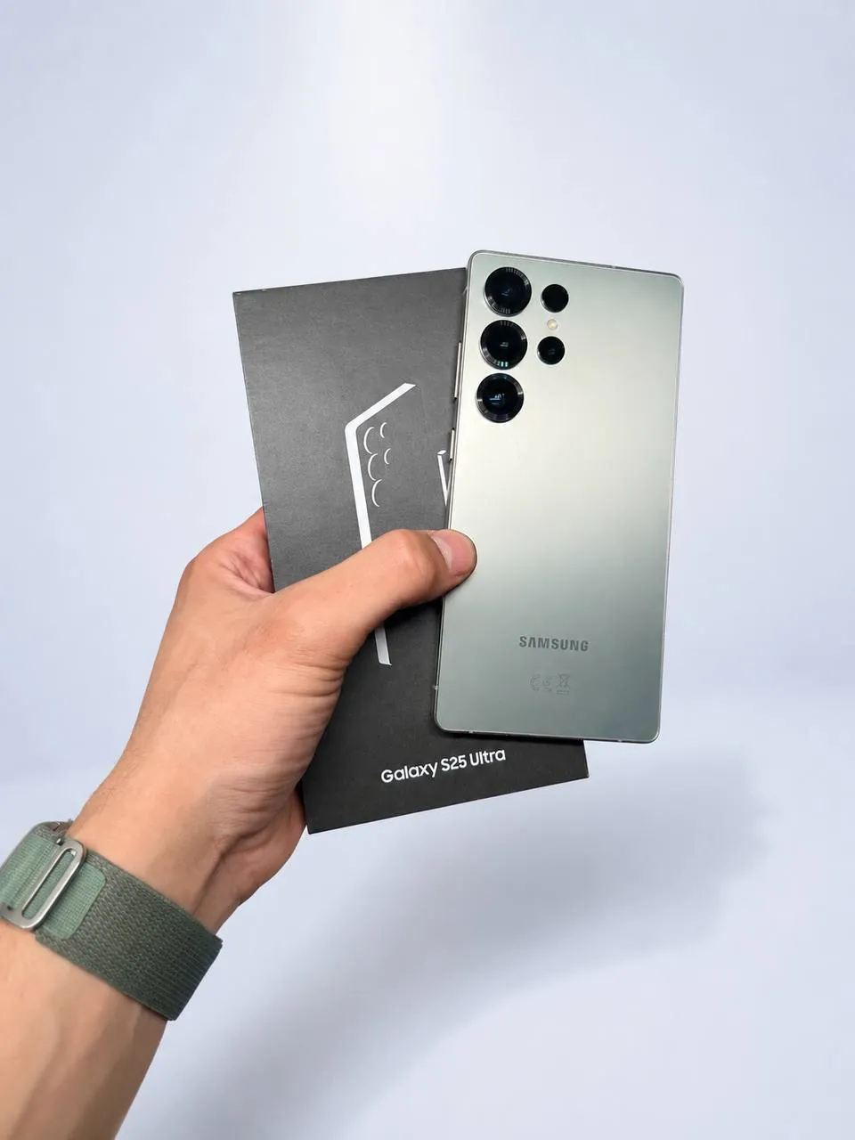 Продам Samsung Galaxy S25 Ultra, 512 ГБ у стані нового.