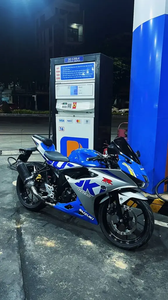Продам Suzuki Gsx 150r 2022 год, 22.000 пробег, smart key