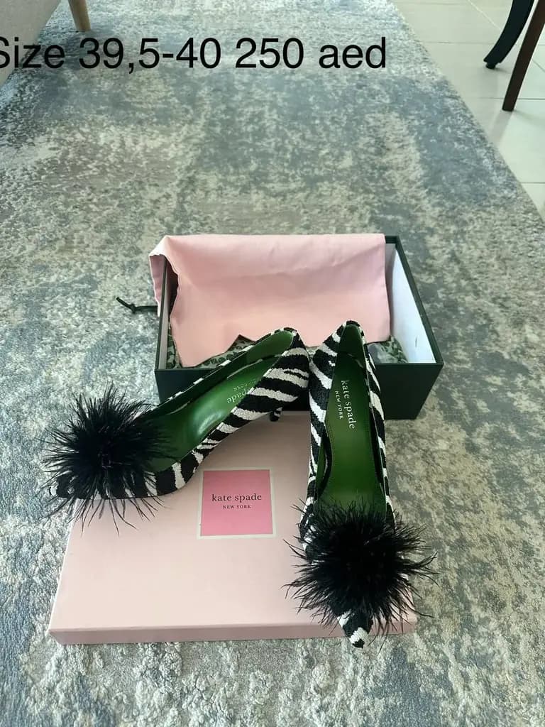 Kate Spade туфли с помпоном новые размер 39,5-40 250 дирхам Бизнес Бэй