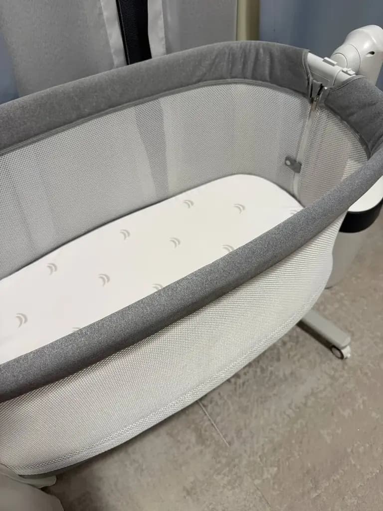 Продаем кроватка jikel. 350 aed. Location Wasl green park