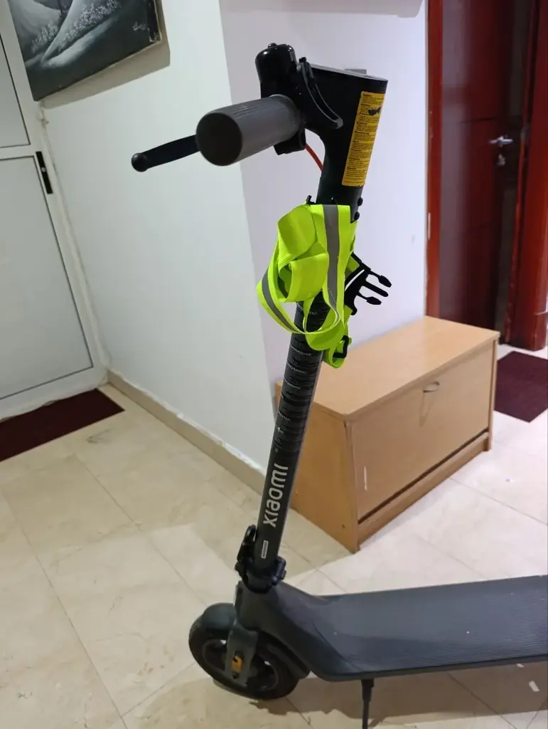 Продаётся скутер xiaomi 4 lite. Купили 3 месяца назад в случае переездом продаём. Стоимость 750 дир…
