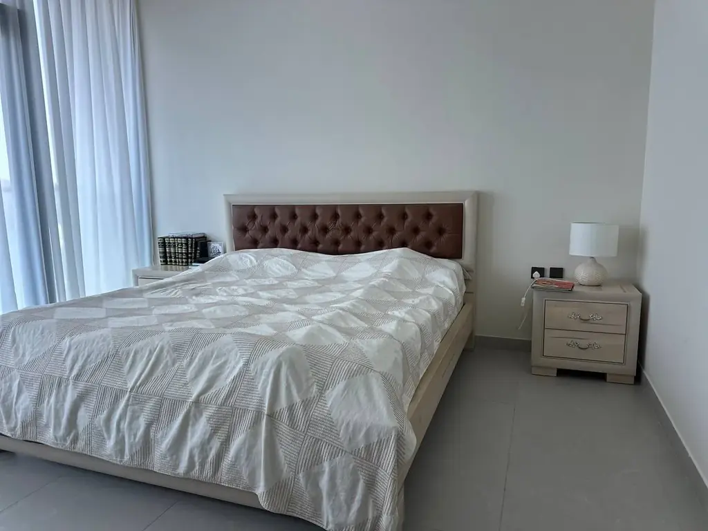 🌿 Продается спальный гарнитур Home Centre — 1 200 AED