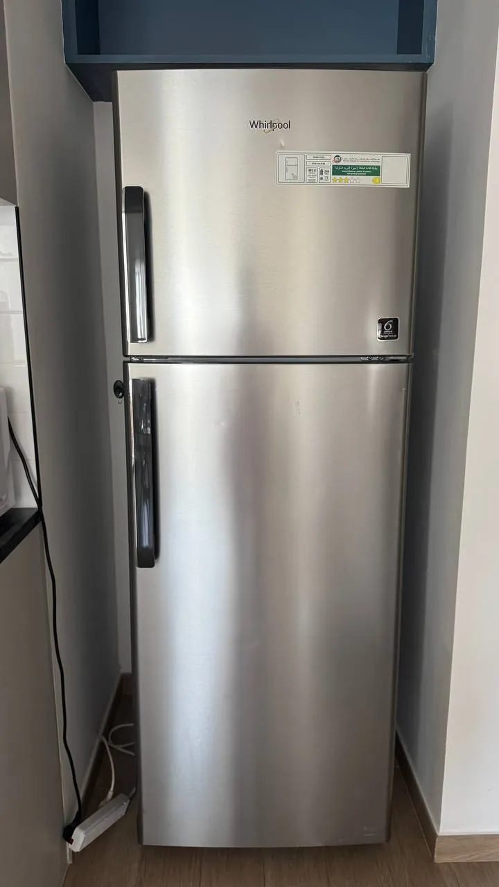 Холодильник Whirlpool
