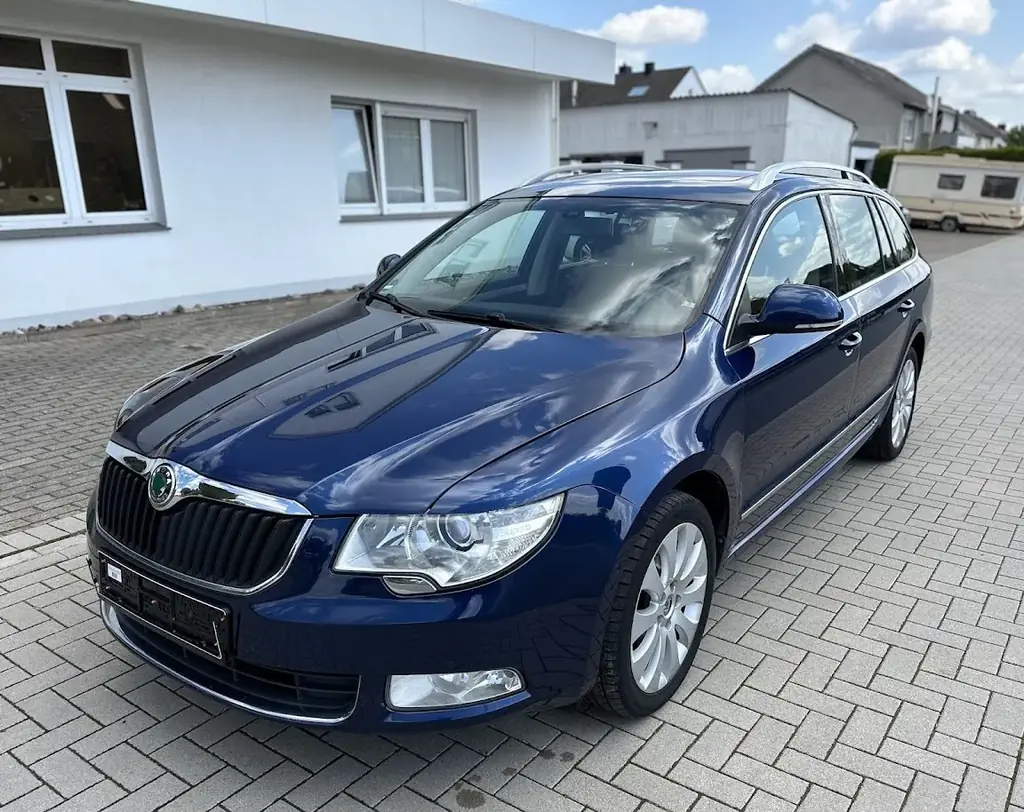 🚗 **Škoda Superb Combi 2.0 TDI | 170 PS**
