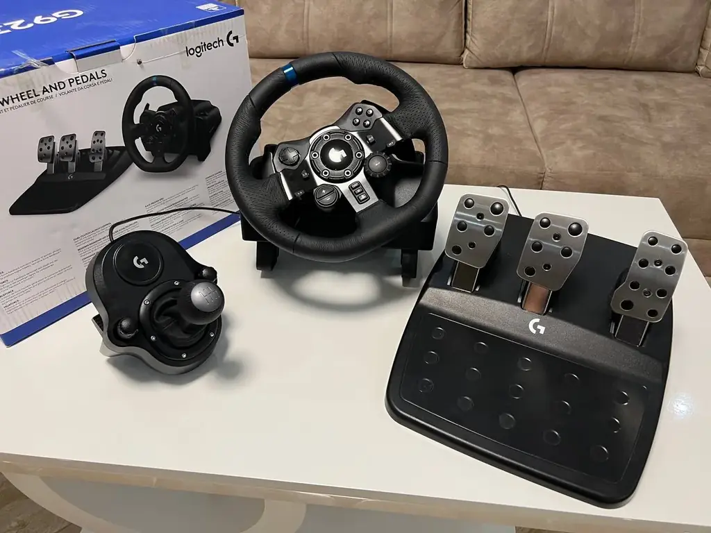1. Руль Logitech g923 в отличном состоянии + шифтер - 280 💶
