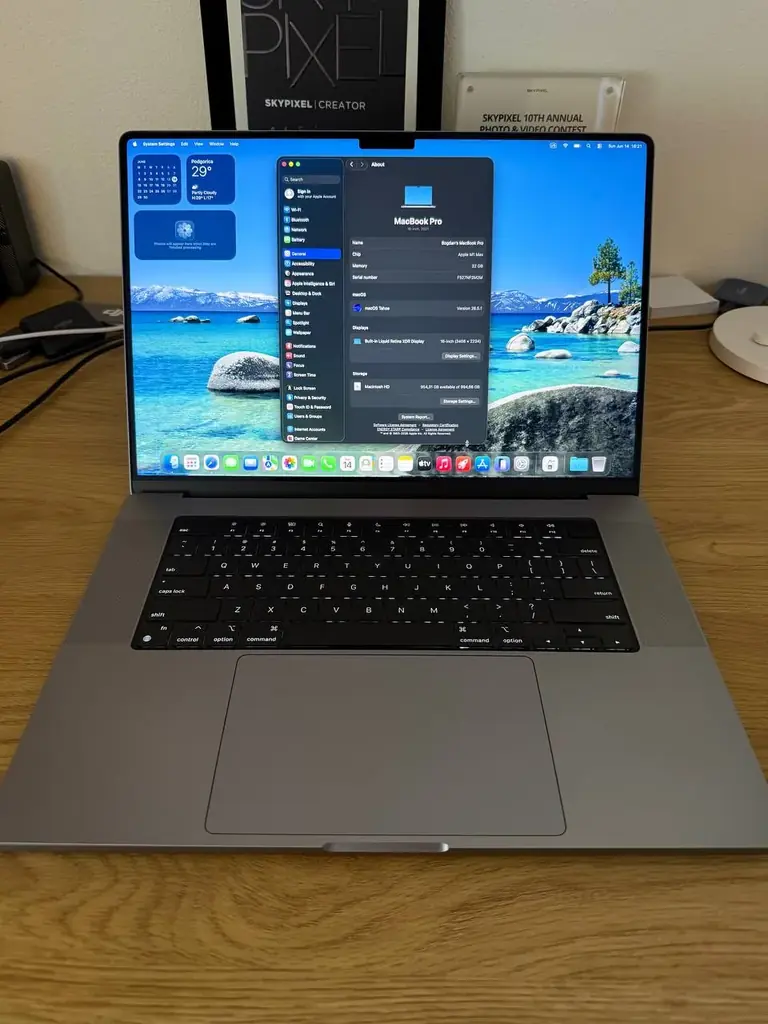 Продаю MacBook Pro 16" M1 Max / 32GB ram.