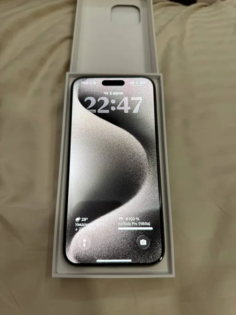 Продам iPhone 15 Pro Max 256GB Natural Titanium