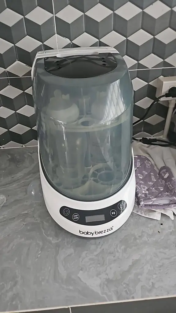 Baby Brezza Bottle Washer Pro — автоматическая мойка, стерилизация и сушка бутылочек
