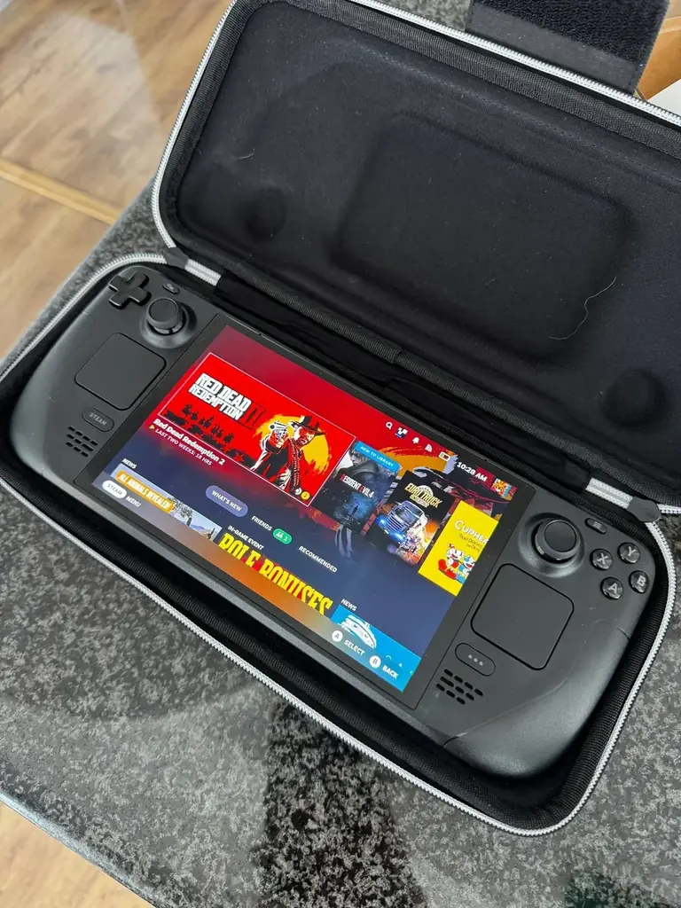 Продам портативную приставку Steam deck OLED 1tb. В идеальном состоянии, почти не использовалась. Б…