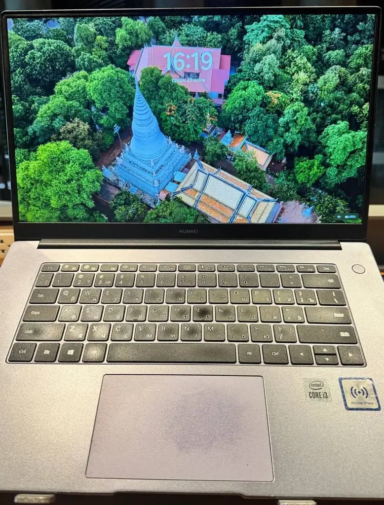 Продается ноутбук Huawei MateBook D14 / D15 (модель BOHB-WAX9), состояние хорошее , недочет на фот…