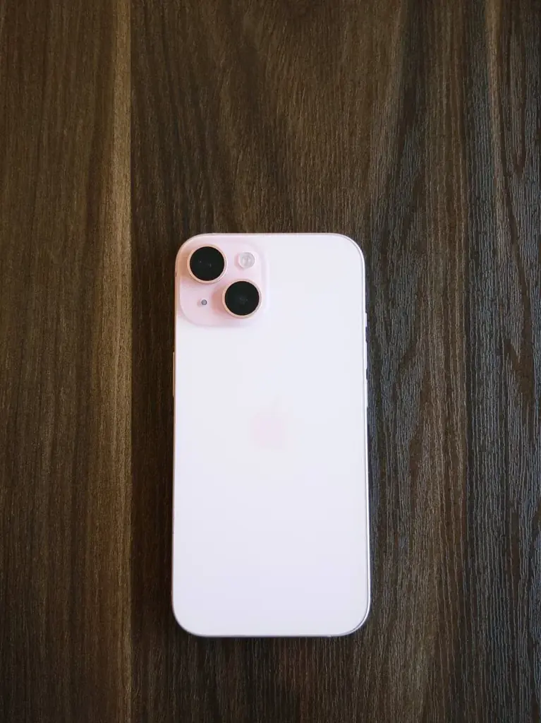 Продам iphone 15, 128 GB
