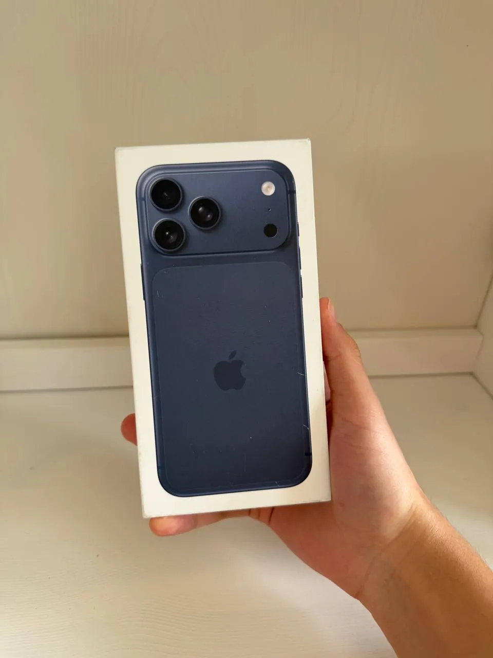 📱 Продаётся: iPhone 17 Pro Max 256GB / 512GB Deep Blue (новые)