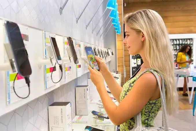 🛍️📱 В Media Expert появился раздел, где технику можно купить со скидкой до 50%.