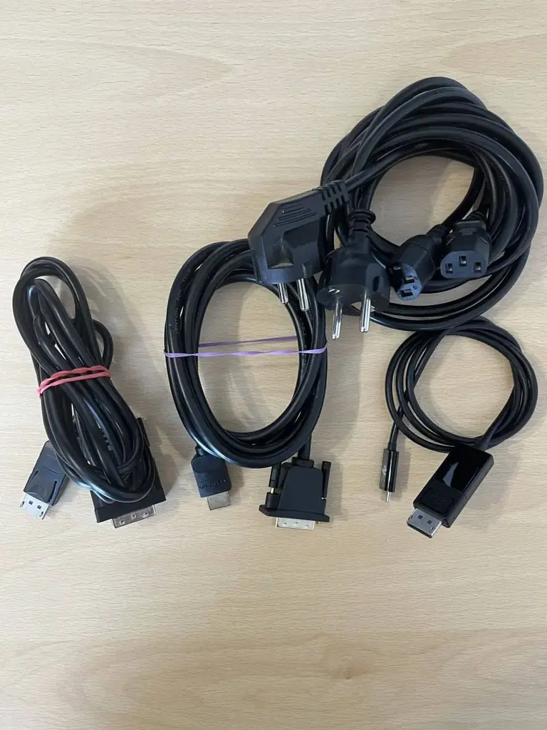 🖥 Продается: комплект из двух мониторов Dell UltraSharp U2312HMt с кронштейном